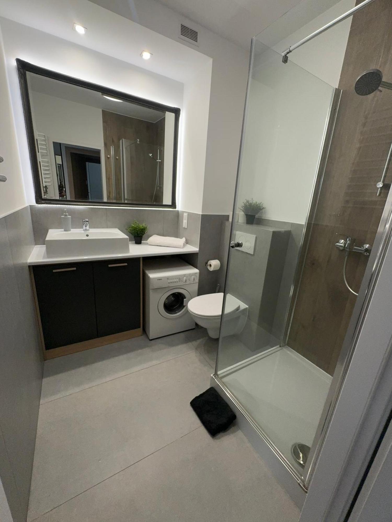 Apartament Katowicka Apartment Познан Екстериор снимка