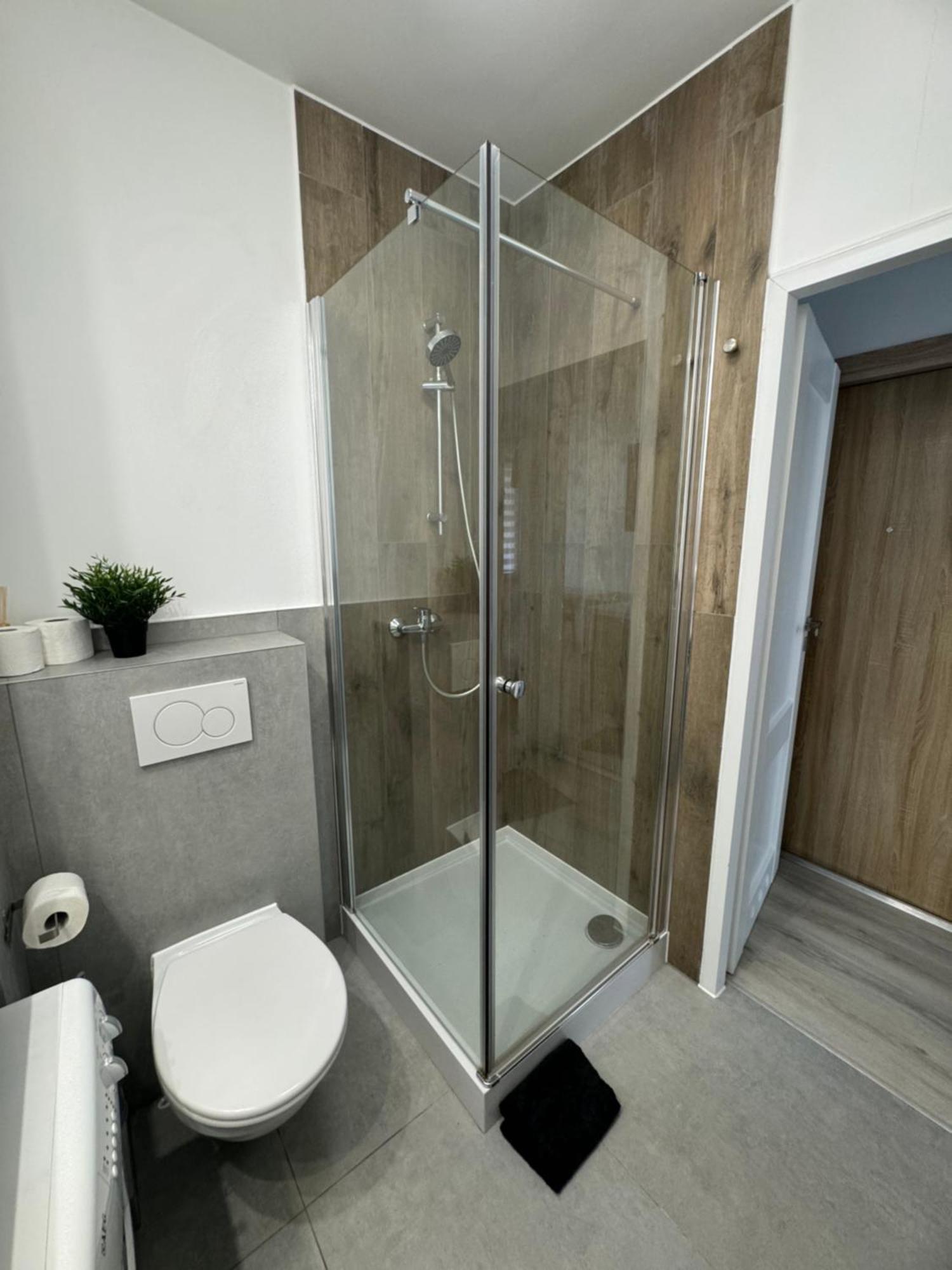 Apartament Katowicka Apartment Познан Екстериор снимка
